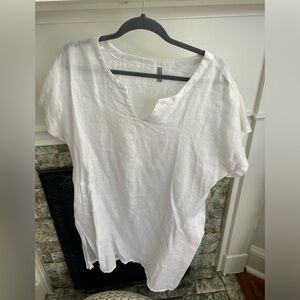 Pretty white linen dress!